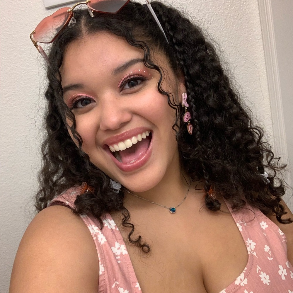 Meet your Posher, Jasmine